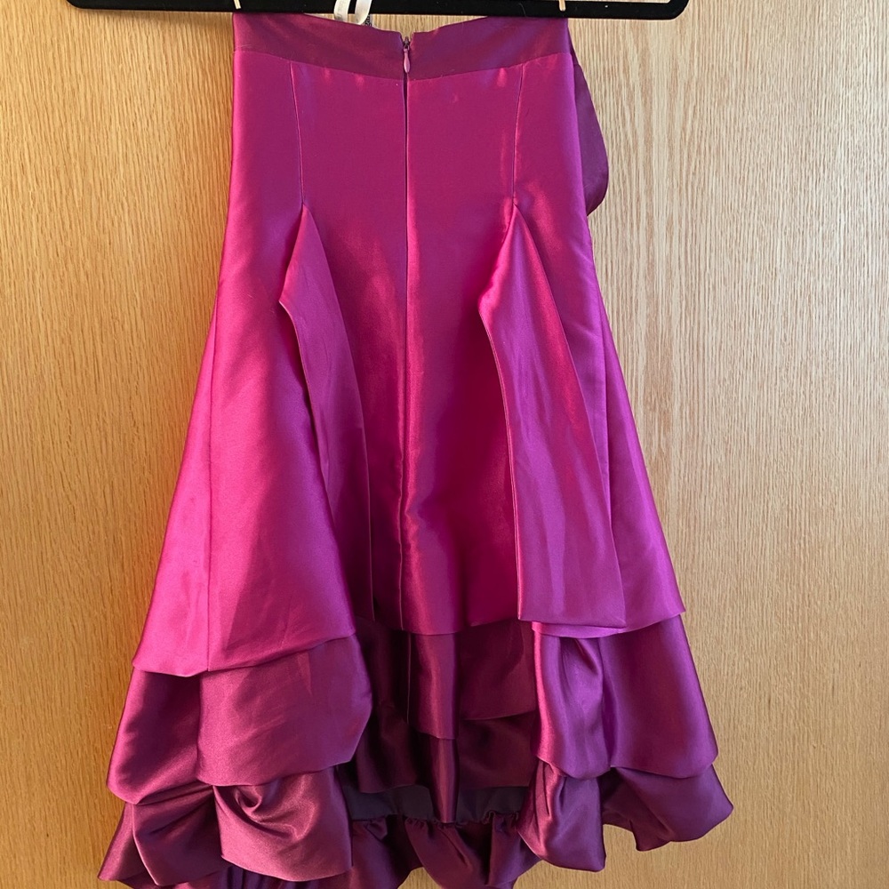 Formal dress - Picture 2 of 3